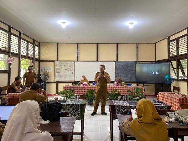 BKPSDMAD Kabupaten Sambas Laksanakan Sinkronisasi E-Kinerja PPPK Paruh Waktu Guru di Lingkungan Korwil Sebawi