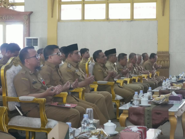 Peningkatan Kapasitas Pejabat Pimpinan Tinggi Pratama dan Pejabat Administrator dalam Rangka Percepatan Pembangunan dan Penerapan Manajemen Talenta ASN di Lingkungan Pemerintah Kabupaten Sambas